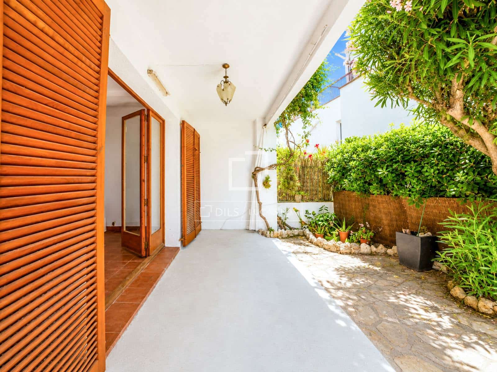 4 sovrum Villa till salu i Sitges med garage - 790 000 € (Ref: 9889528)