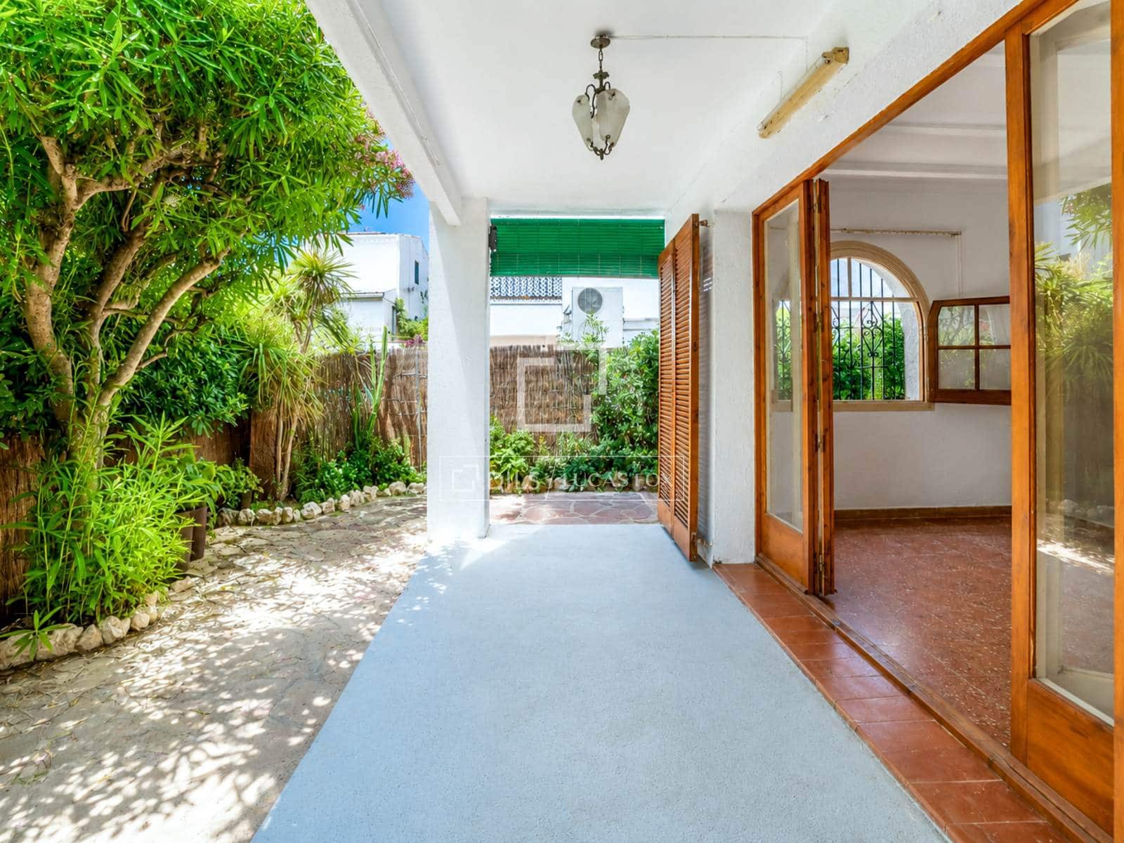 4 sovrum Villa till salu i Sitges med garage - 790 000 € (Ref: 9889528)