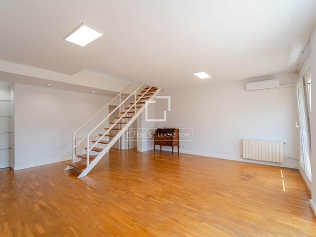 4 slaapkamer Penthouse te huur in Valencia stad - € 2.300 (Ref: 9889529)