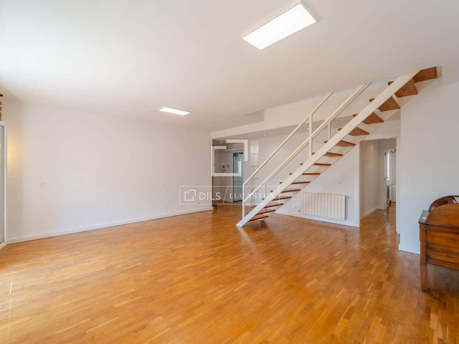 4 slaapkamer Penthouse te huur in Valencia stad - € 2.300 (Ref: 9889529)