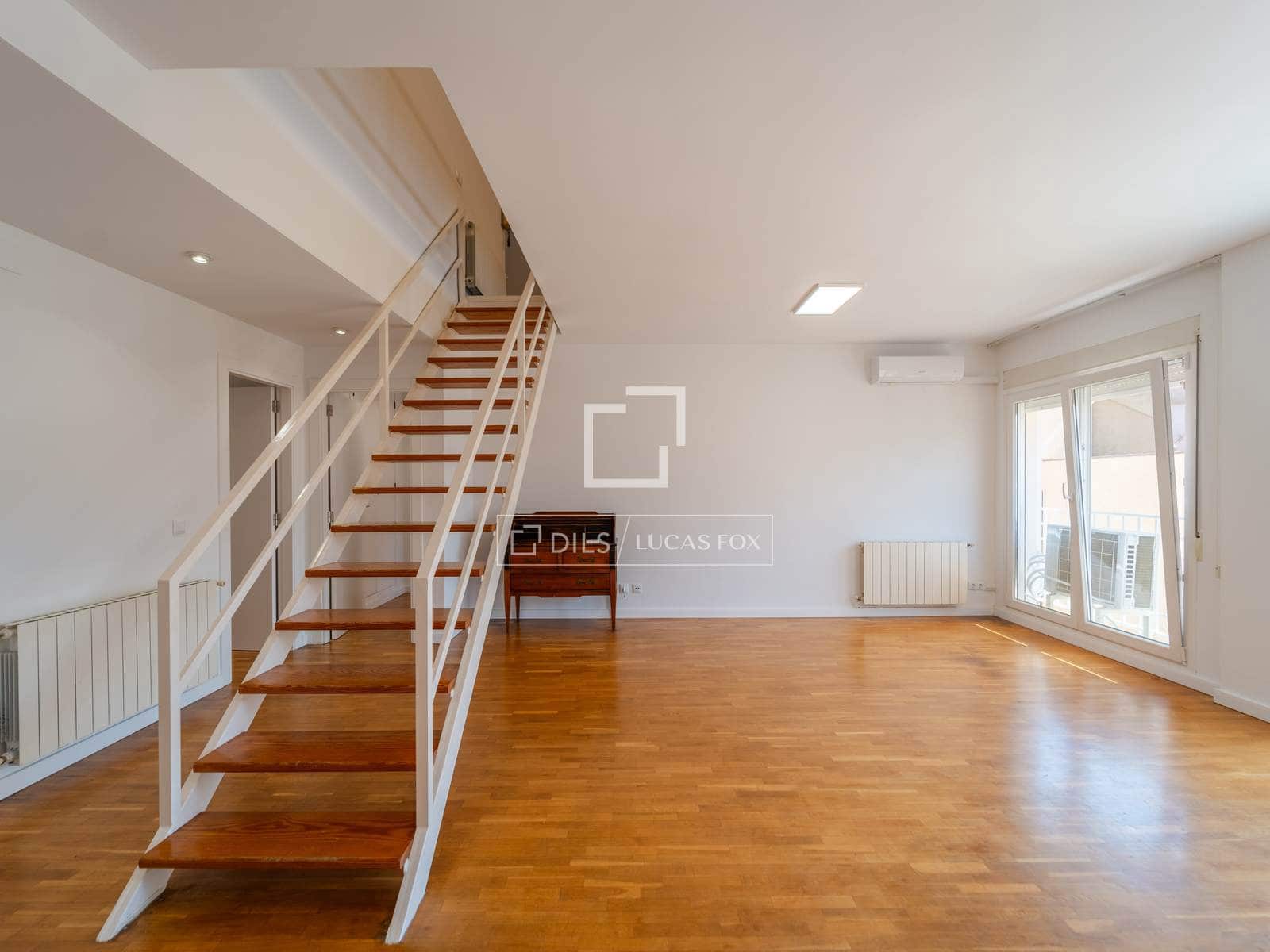 4 slaapkamer Penthouse te huur in Valencia stad - € 2.300 (Ref: 9889529)
