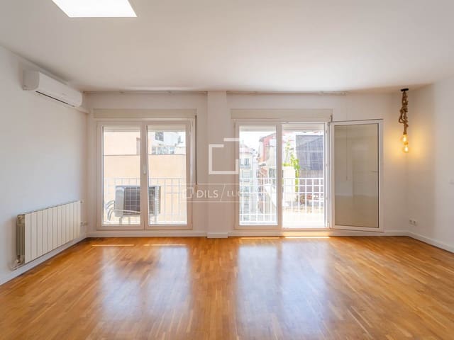4 slaapkamer Penthouse te huur in Valencia stad - € 2.300 (Ref: 9889529)