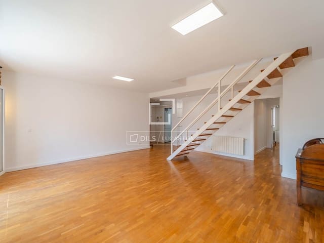 4 slaapkamer Penthouse te huur in Valencia stad - € 2.300 (Ref: 9889529)