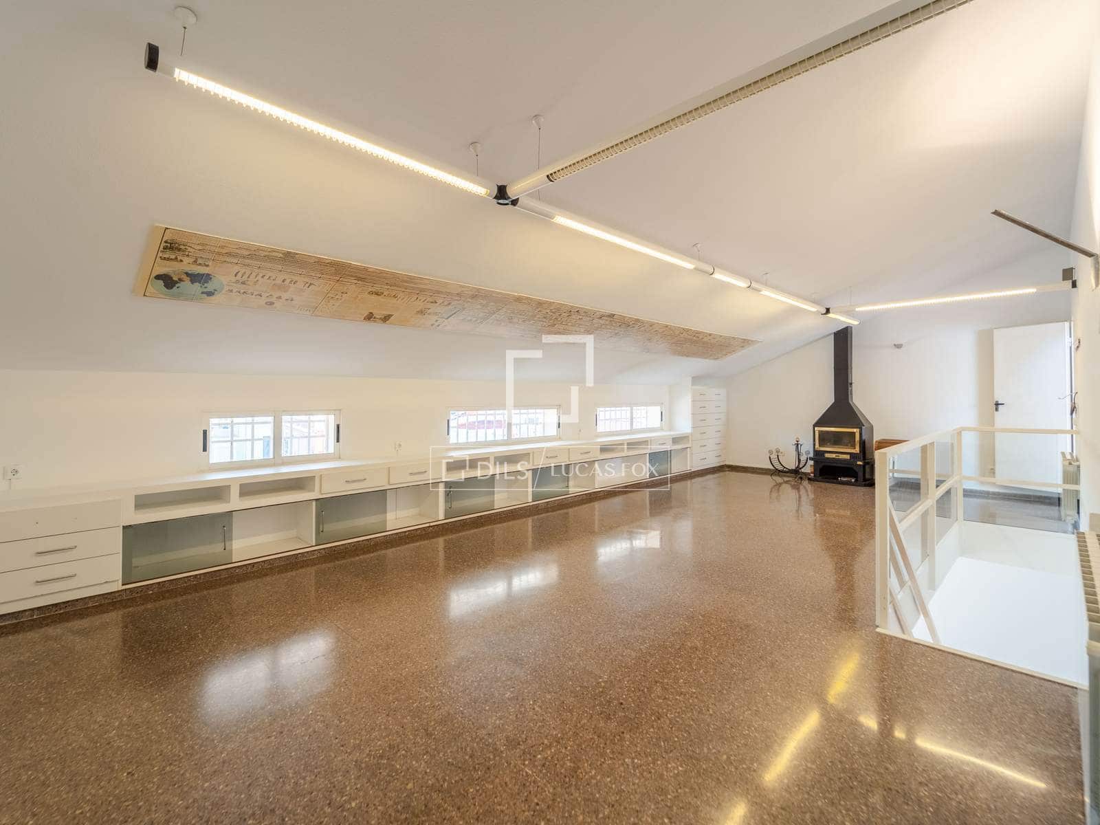 4 slaapkamer Penthouse te huur in Valencia stad - € 2.300 (Ref: 9889529)