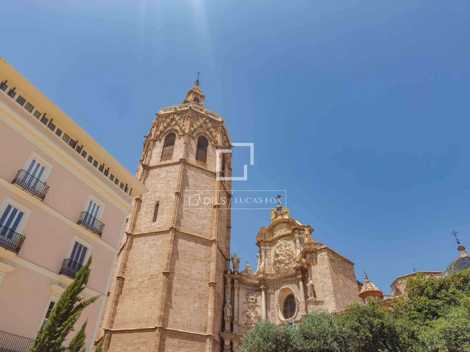 4 slaapkamer Penthouse te huur in Valencia stad - € 2.300 (Ref: 9889529)