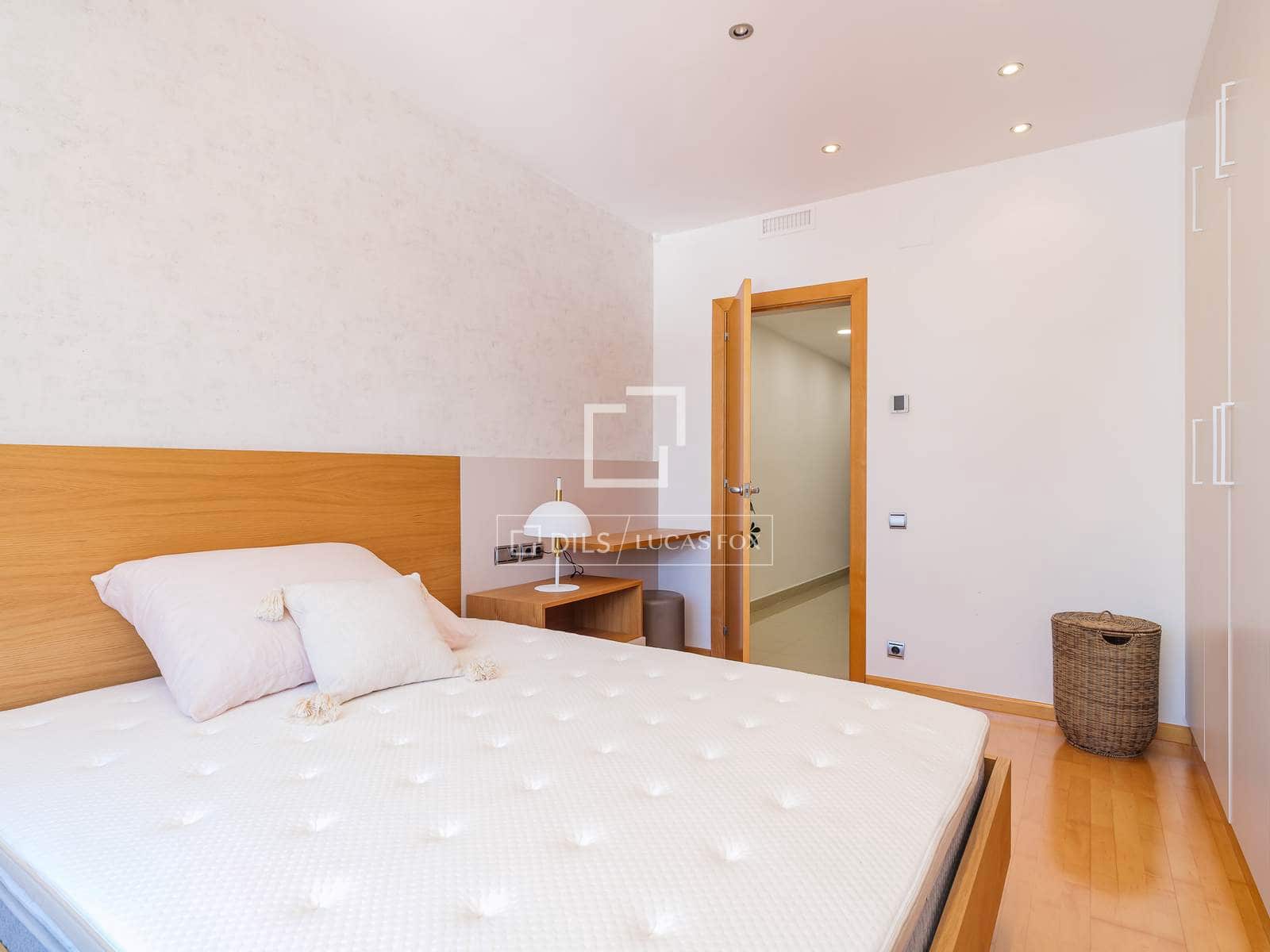3 soverom Leilighet til salgs i Barcelona by - € 680 000 (Ref: 9889530)