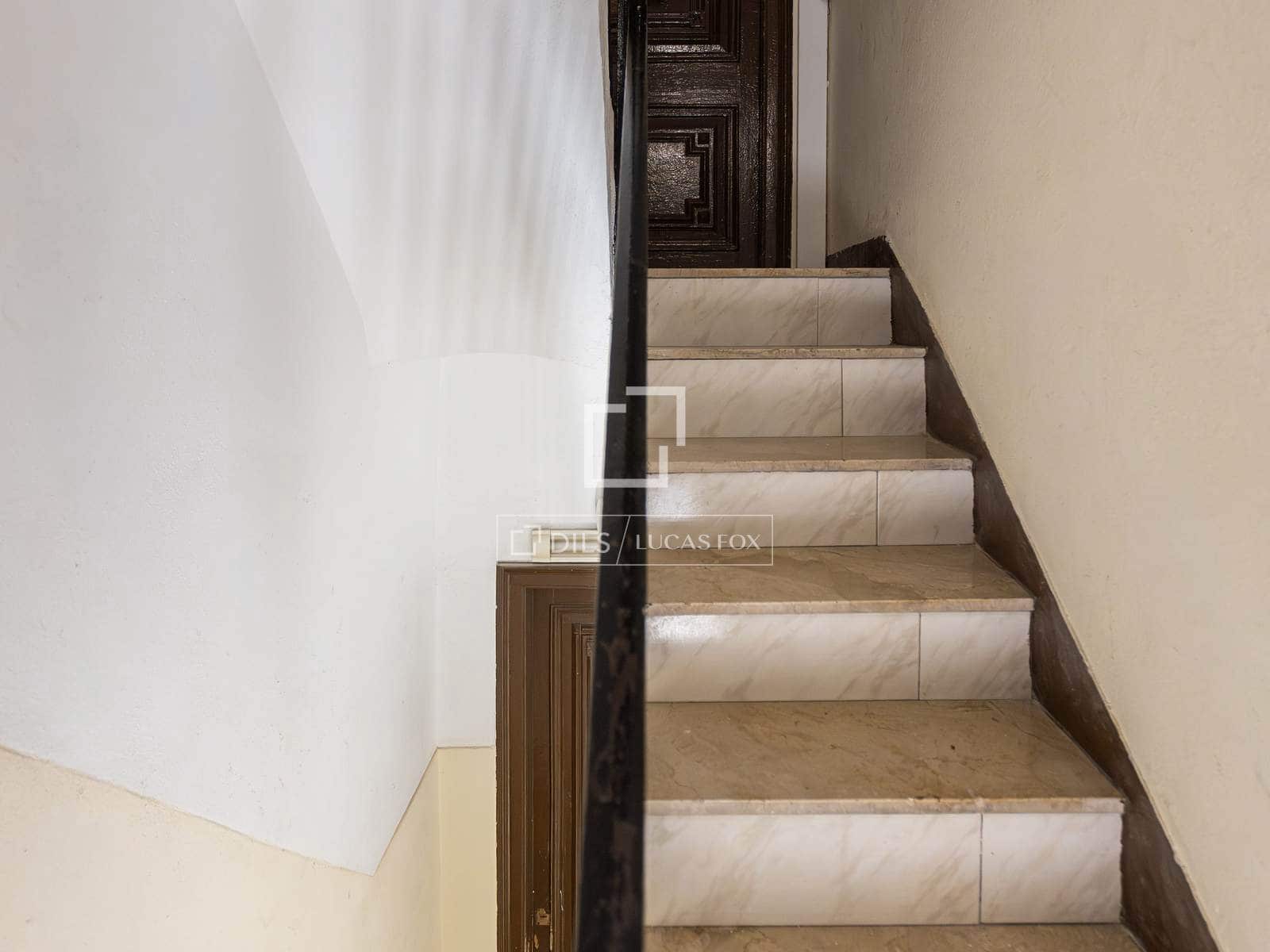 2 slaapkamer Appartement te koop in Barcelona stad - € 430.000 (Ref: 9889531)