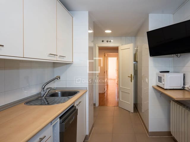 2 bedroom Apartment for rent in Alcobendas with pool garage - € 2,550 (Ref: 9890656)
