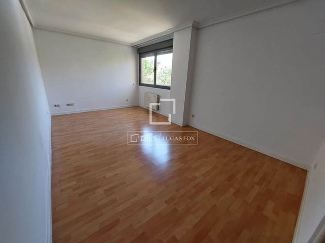 Appartement de 2 chambres à louer à Alcobendas avec piscine garage - 2 400 € (Ref: 9890656)