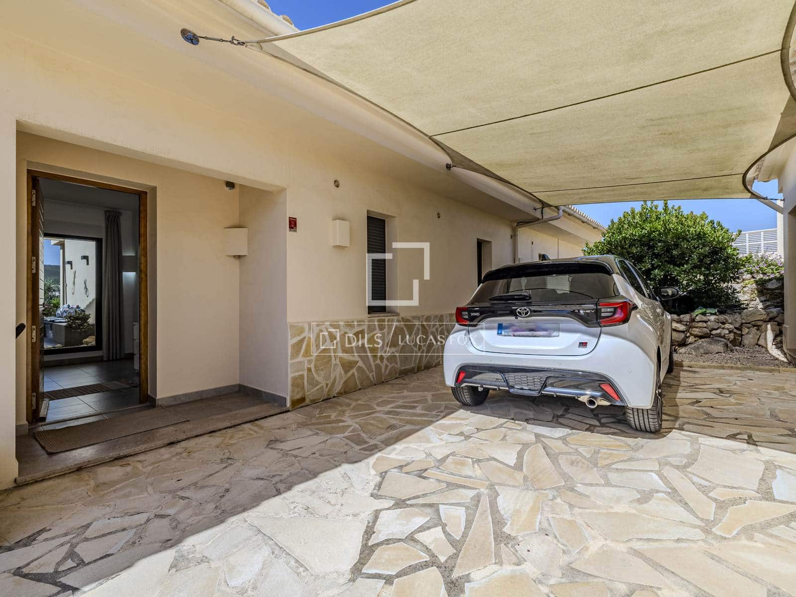 4 makuuhuone Huvila myytävänä paikassa Javea / Xabia mukana uima-altaan 
autotalli - 1 495 000 € (Ref: 9890931)