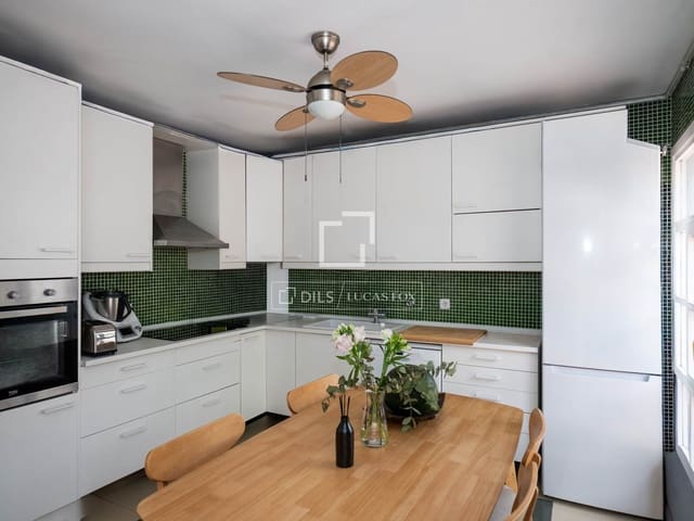 3 quarto Moradia para arrendar em Alcobendas com piscina garagem - 4 500 € (Ref: 9890933)