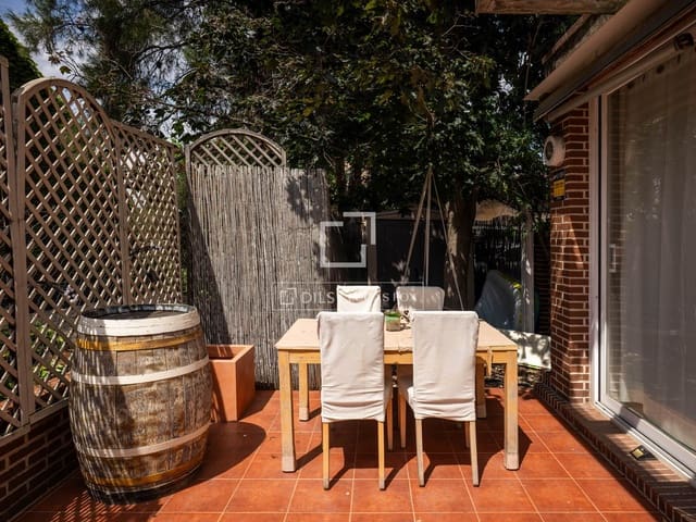 3 quarto Moradia para arrendar em Alcobendas com piscina garagem - 4 500 € (Ref: 9890933)