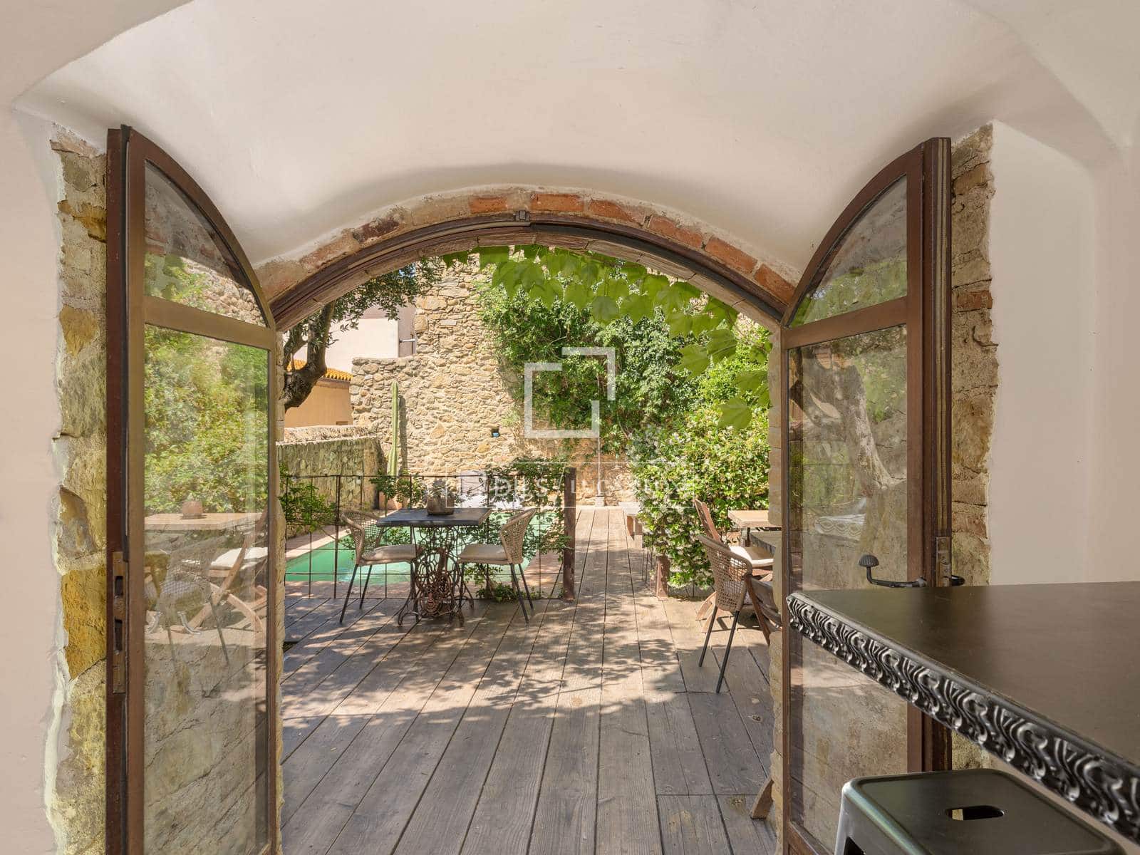 7 bedroom Villa for sale in Cervia de Ter with pool - € 1,300,000 (Ref: 9890934)