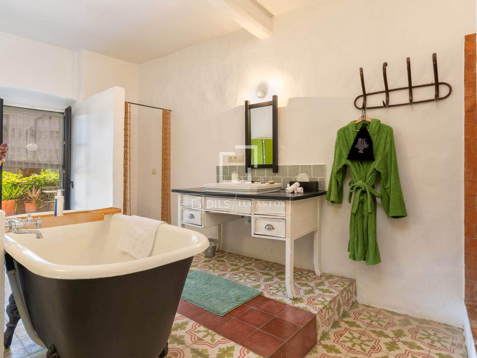 7 bedroom Villa for sale in Cervia de Ter with pool - € 1,300,000 (Ref: 9890934)