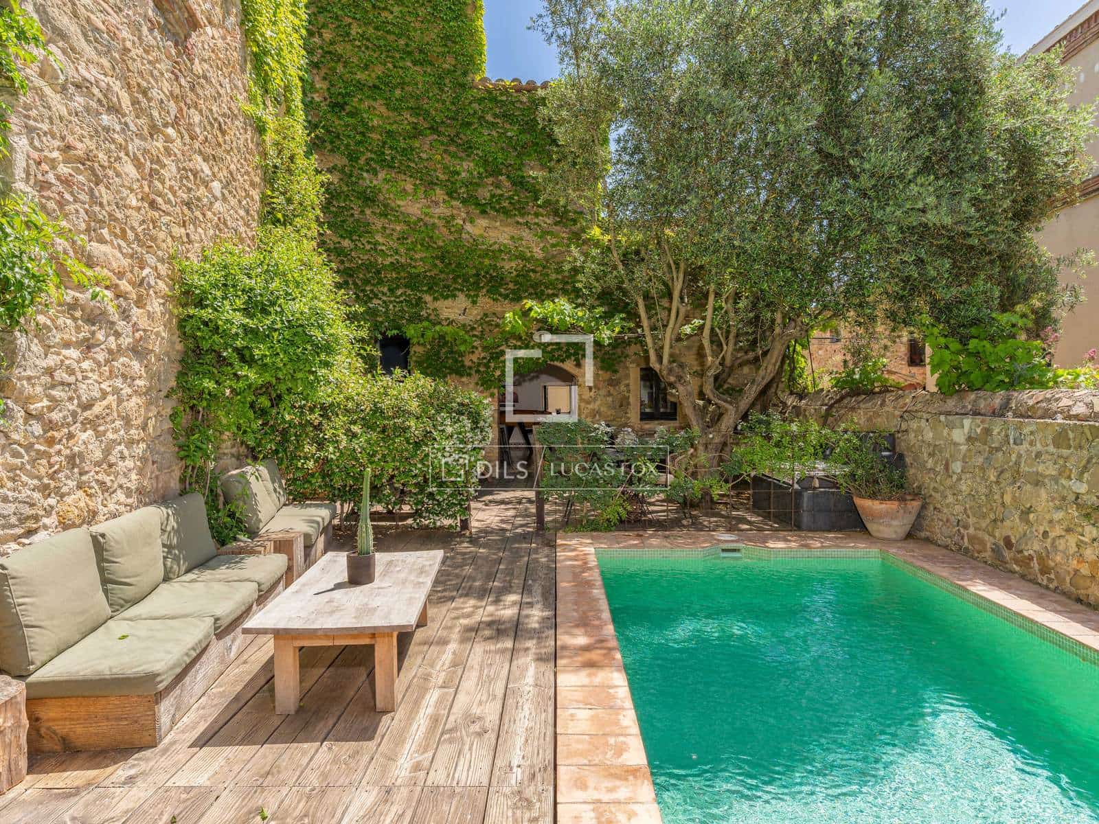 7 bedroom Villa for sale in Cervia de Ter with pool - € 1,300,000 (Ref: 9890934)