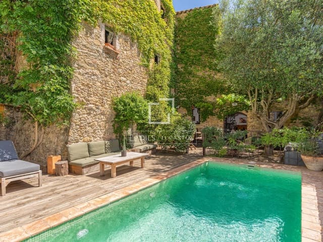 7 slaapkamer Villa te koop in Cervià de Ter met zwembad - € 1.300.000 (Ref: 9890934)