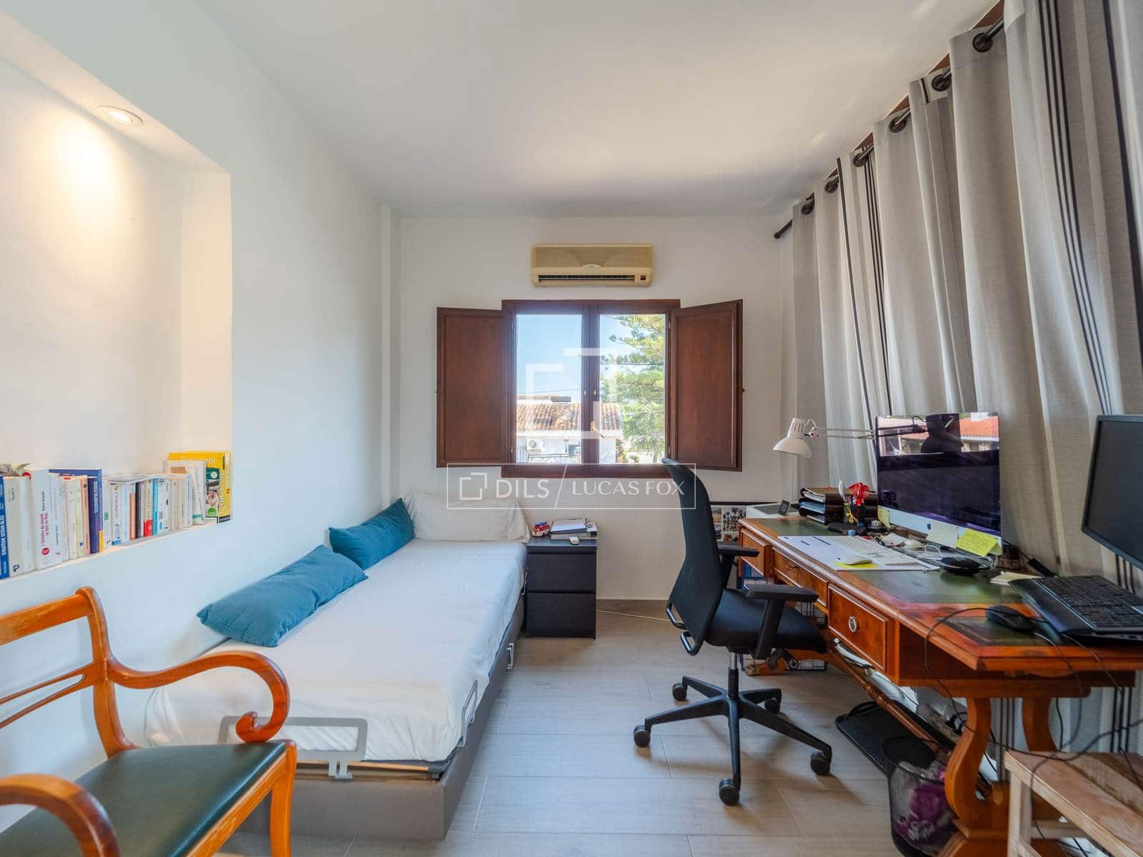 5 quarto Moradia para arrendar em Betera com piscina garagem - 4 500 € (Ref: 9891143)