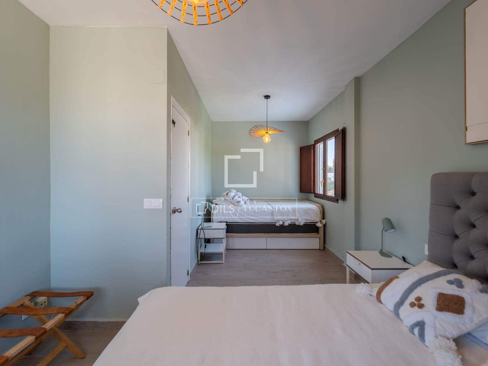 5 quarto Moradia para arrendar em Betera com piscina garagem - 4 500 € (Ref: 9891143)