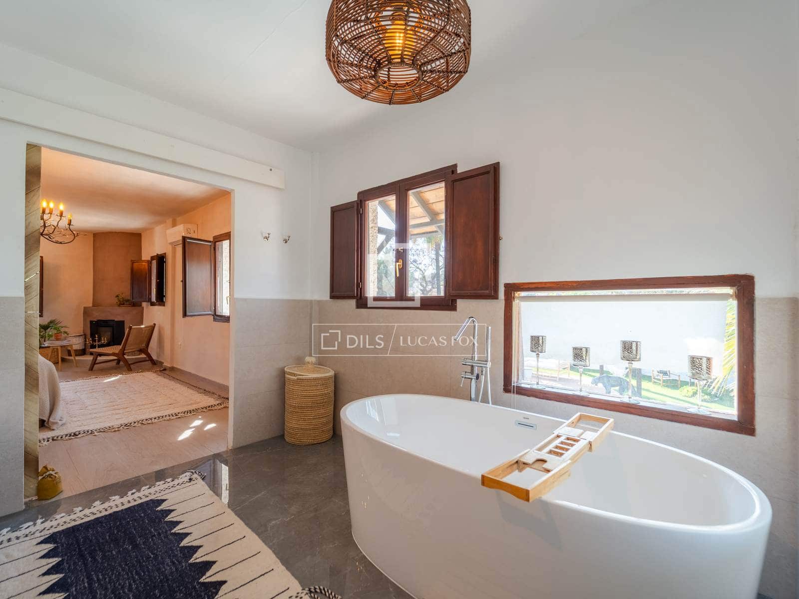 5 quarto Moradia para arrendar em Betera com piscina garagem - 4 500 € (Ref: 9891143)