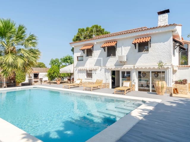 5 quarto Moradia para arrendar em Bétera com piscina garagem - 4 500 € (Ref: 9891143)