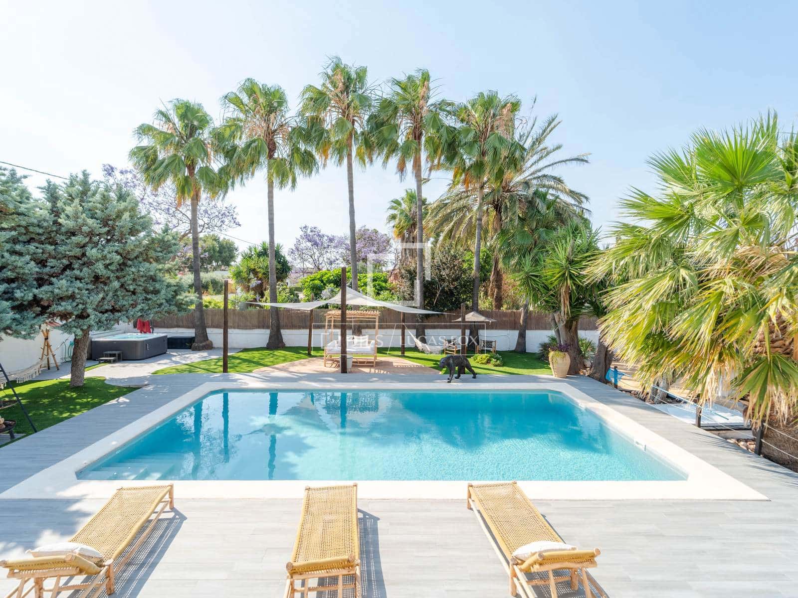 5 quarto Moradia para arrendar em Betera com piscina garagem - 4 500 € (Ref: 9891143)
