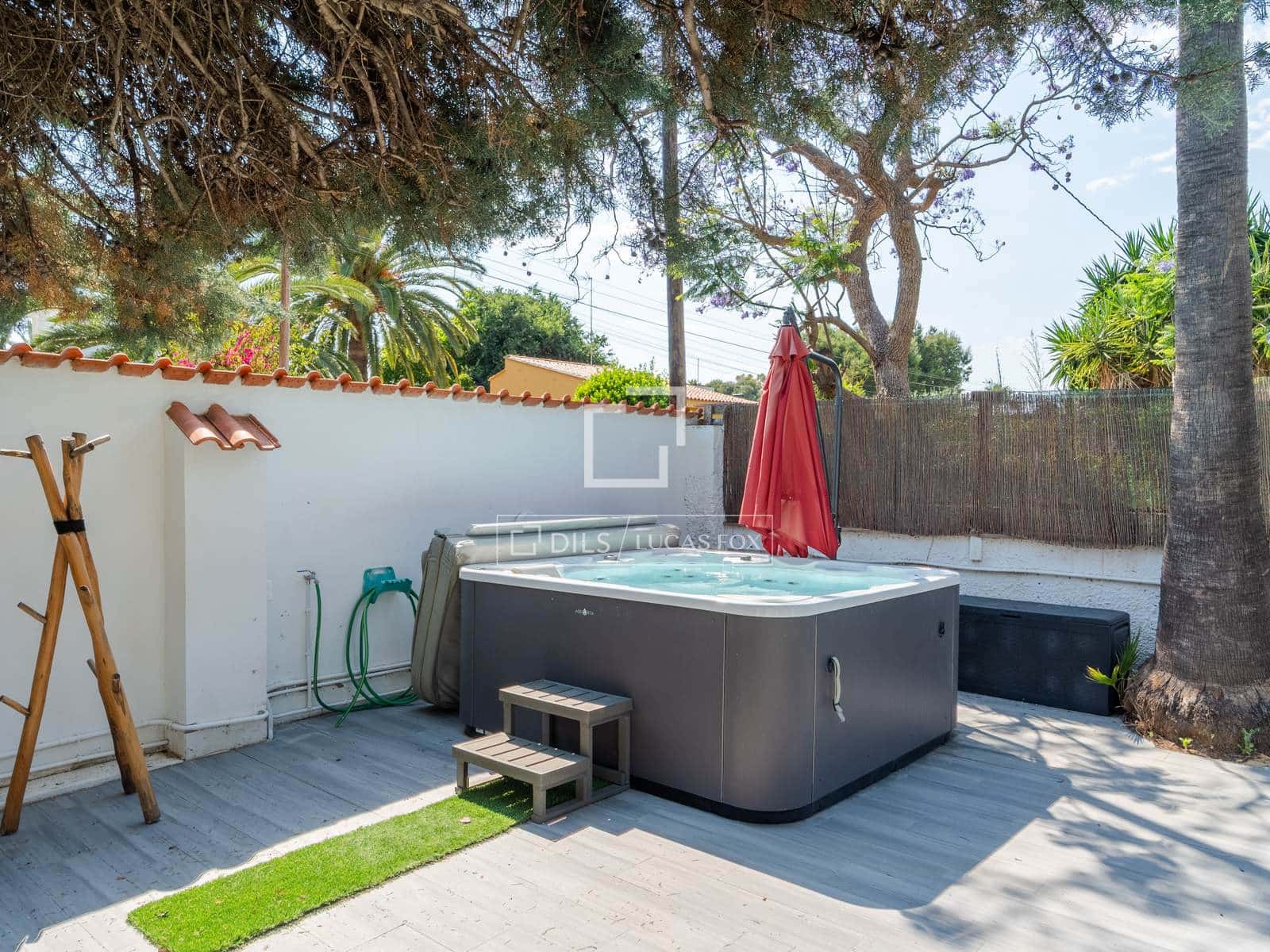 5 quarto Moradia para arrendar em Betera com piscina garagem - 4 500 € (Ref: 9891143)