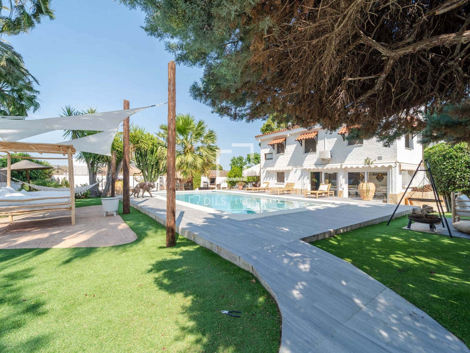 5 quarto Moradia para arrendar em Betera com piscina garagem - 4 500 € (Ref: 9891143)