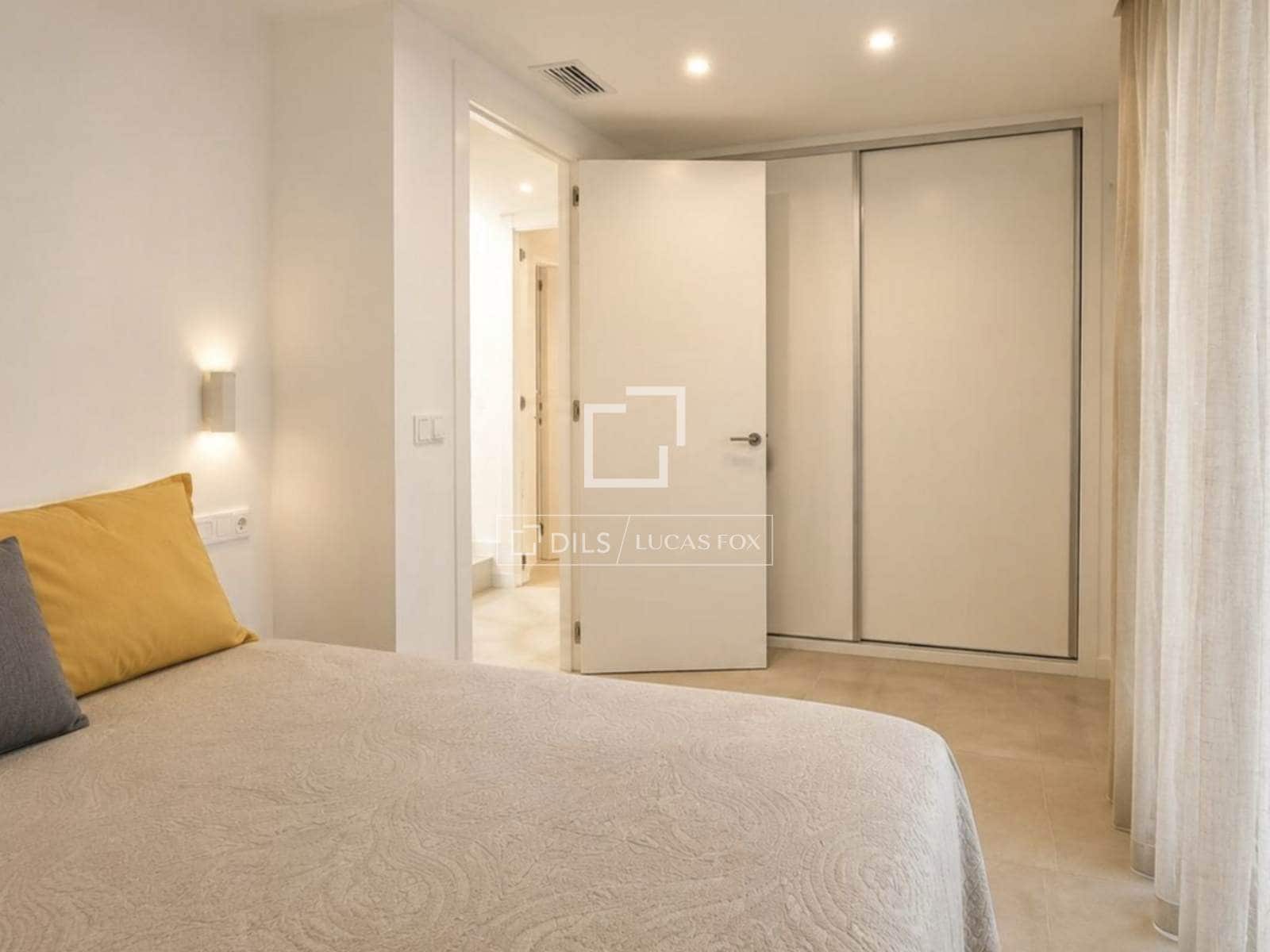 6 slaapkamer Villa te koop in El Campello met zwembad garage - € 1.660.000 (Ref: 9891560)