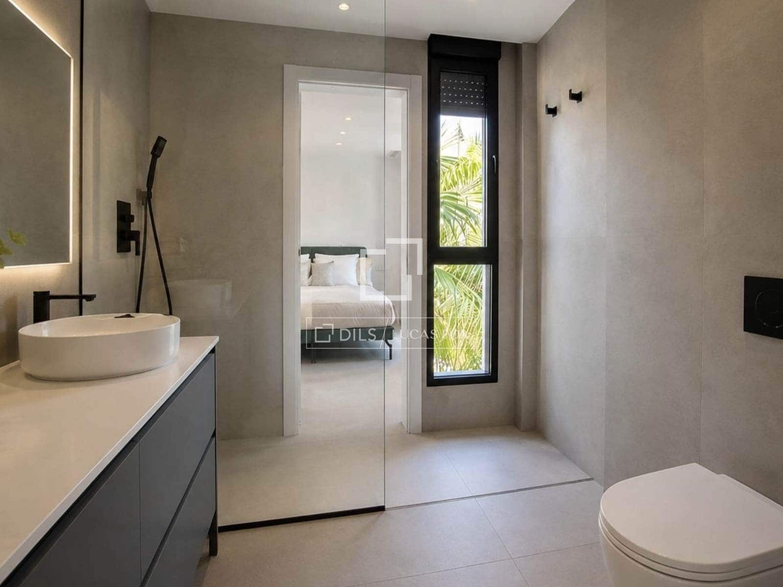 6 slaapkamer Villa te koop in El Campello met zwembad garage - € 1.660.000 (Ref: 9891560)