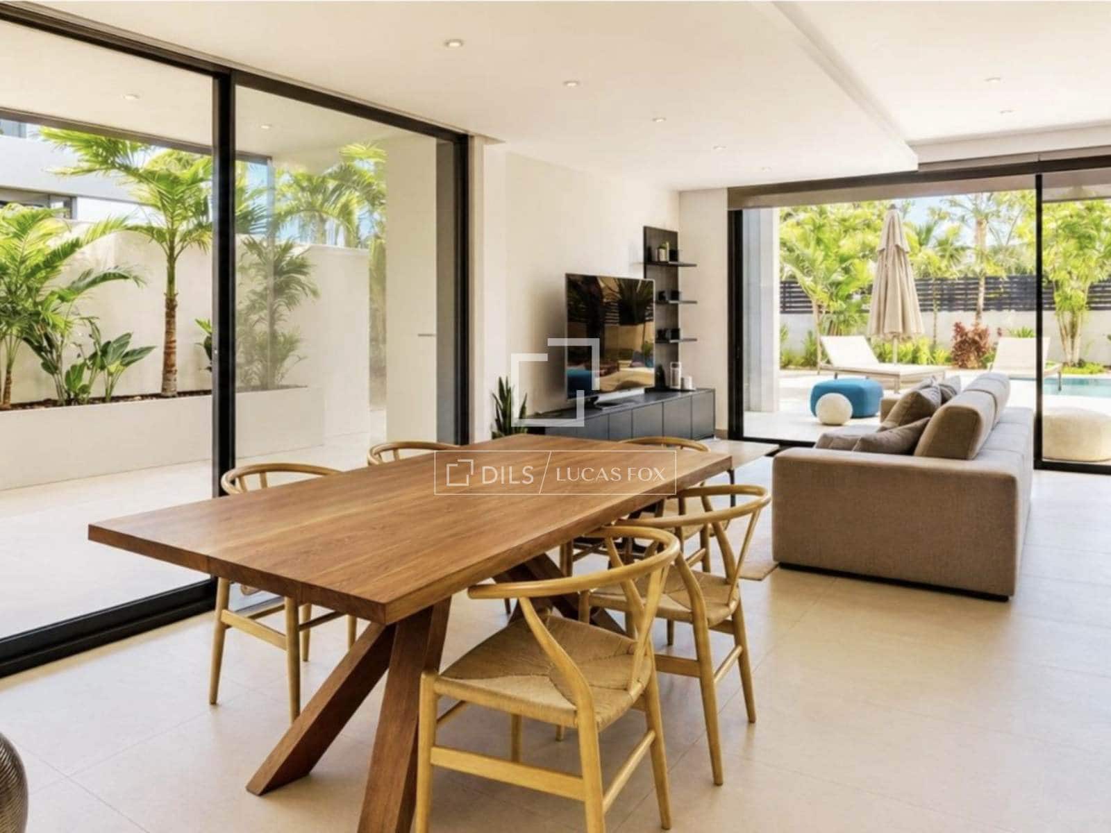 6 slaapkamer Villa te koop in El Campello met zwembad garage - € 1.660.000 (Ref: 9891560)