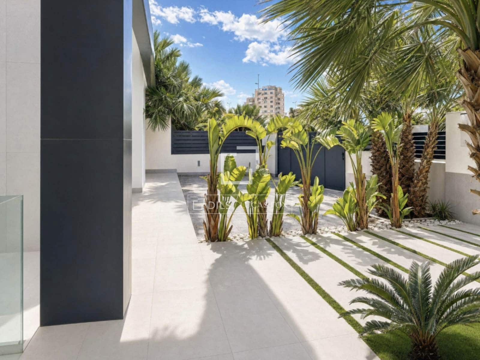 6 slaapkamer Villa te koop in El Campello met zwembad garage - € 1.660.000 (Ref: 9891560)