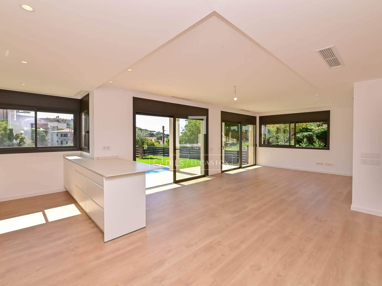 4 soverom Villa til salgs i Sant Feliu de Guixols med svømmebasseng garasje - € 1 540 000 (Ref: 9891561)