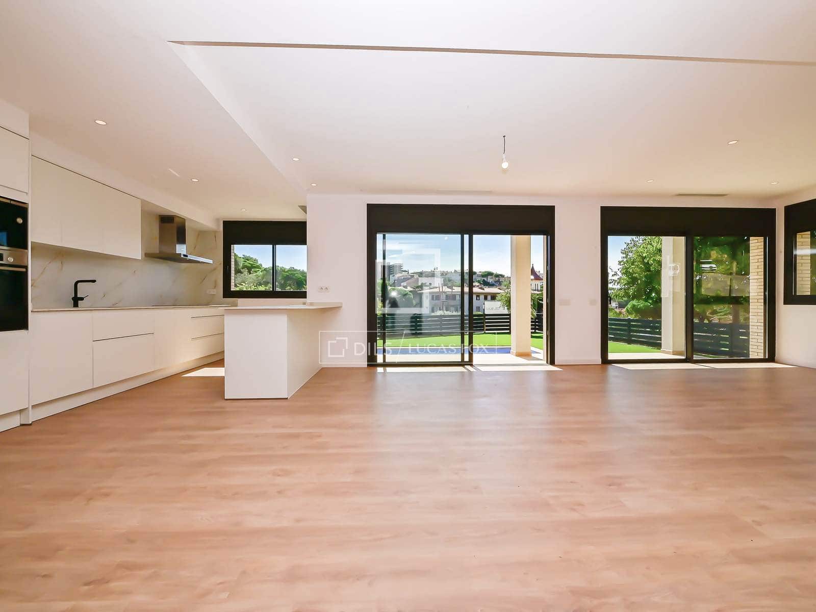 4 soverom Villa til salgs i Sant Feliu de Guixols med svømmebasseng garasje - € 1 540 000 (Ref: 9891561)
