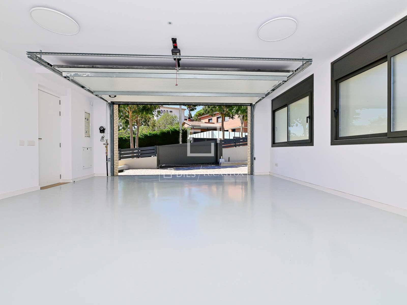 4 soverom Villa til salgs i Sant Feliu de Guixols med svømmebasseng garasje - € 1 540 000 (Ref: 9891561)