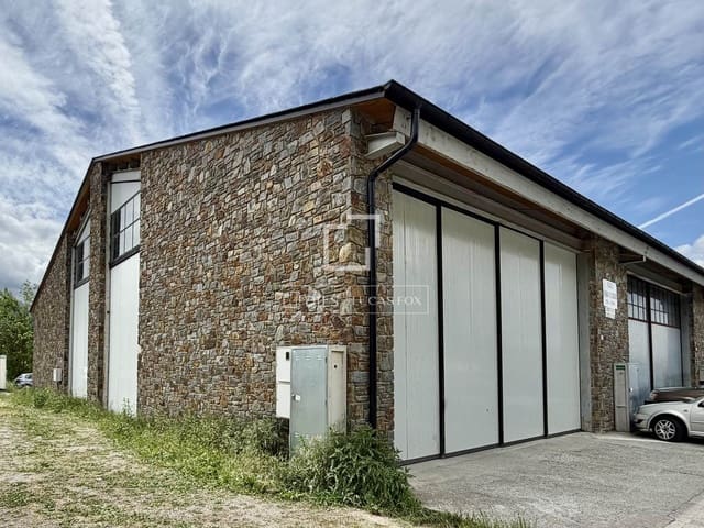 Escritório para venda em Llívia - 220 000 € (Ref: 9892715)