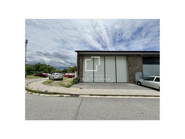 Escritório para venda em Llívia - 220 000 € (Ref: 9892715)