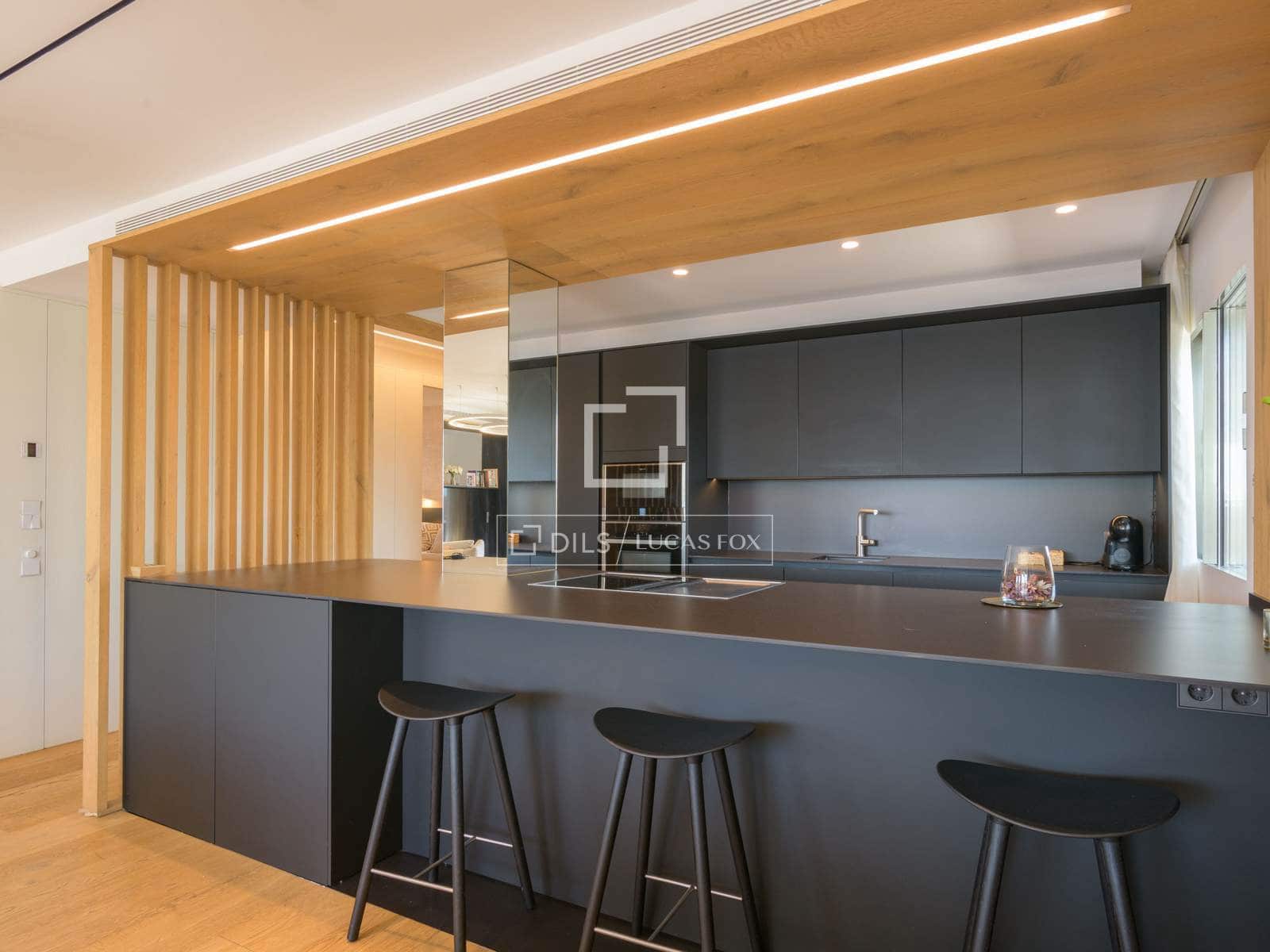 4 bedroom Penthouse for sale in Malaga city with garage - € 2,650,000 (Ref: 9892717)