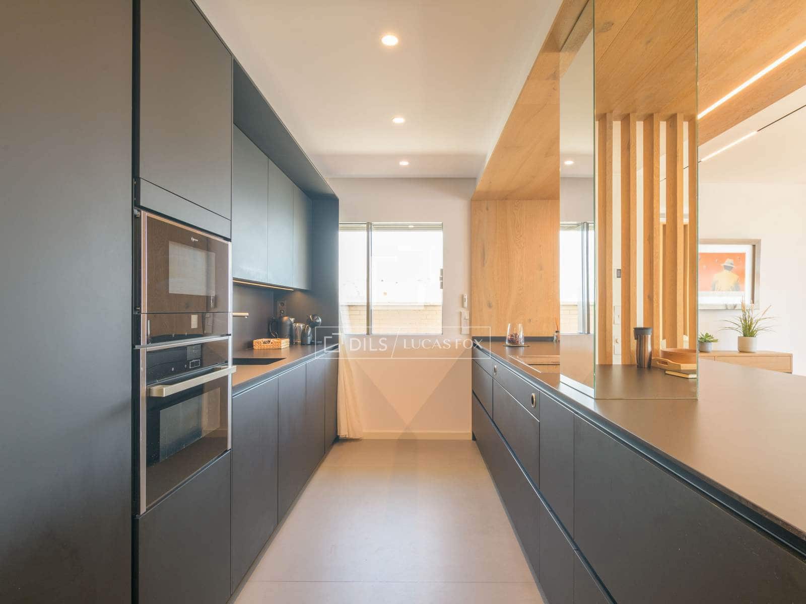 4 bedroom Penthouse for sale in Malaga city with garage - € 2,650,000 (Ref: 9892717)