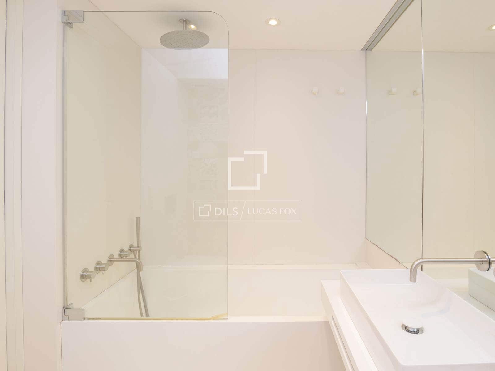 4 bedroom Penthouse for sale in Malaga city with garage - € 2,650,000 (Ref: 9892717)