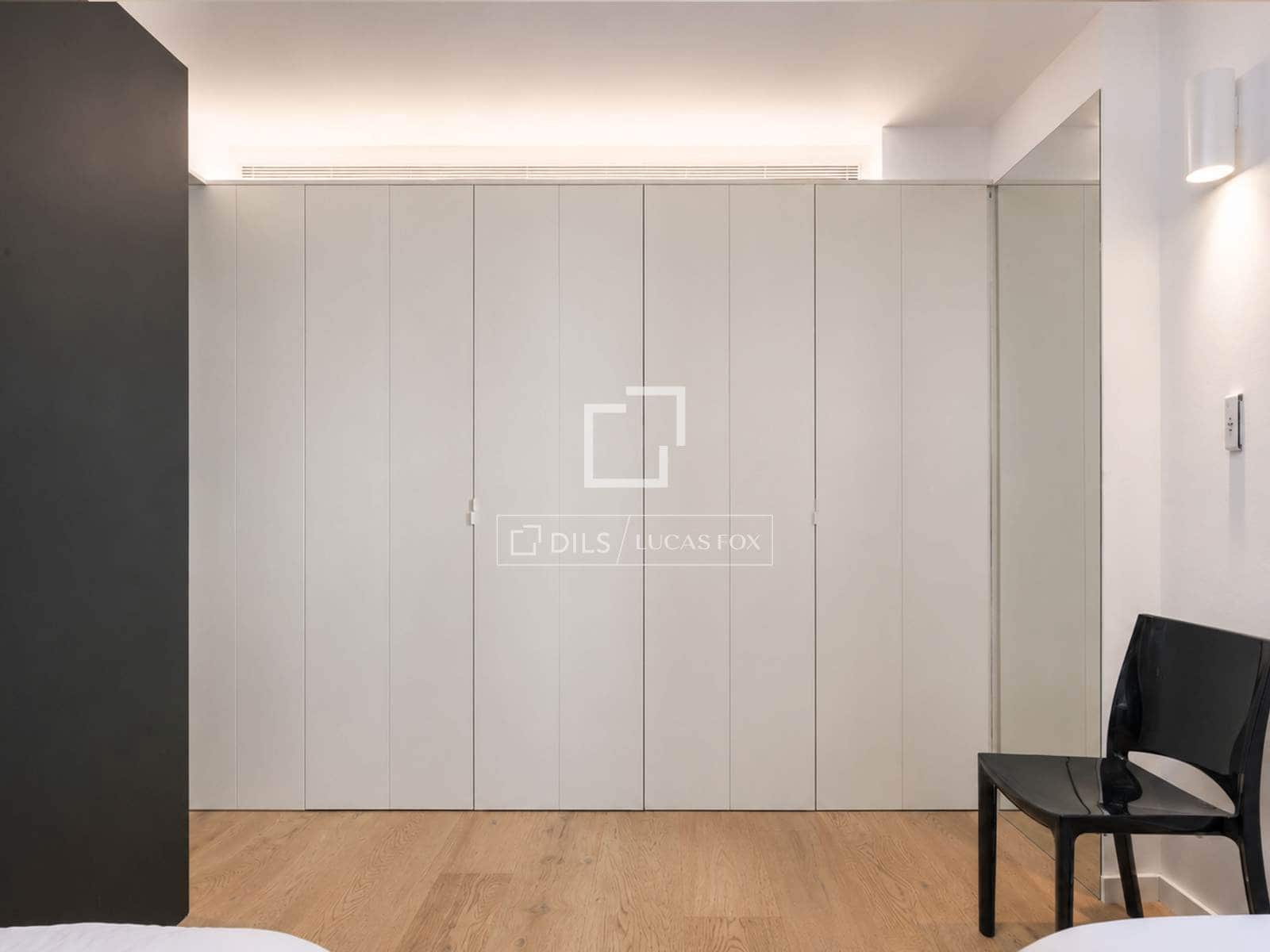 4 bedroom Penthouse for sale in Malaga city with garage - € 2,650,000 (Ref: 9892717)