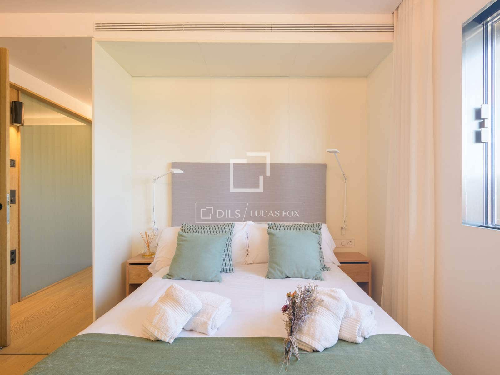 4 bedroom Penthouse for sale in Malaga city with garage - € 2,650,000 (Ref: 9892717)