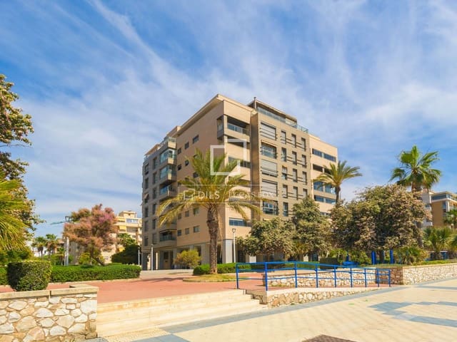 4 bedroom Penthouse for sale in Málaga city with garage - € 2,650,000 (Ref: 9892717)