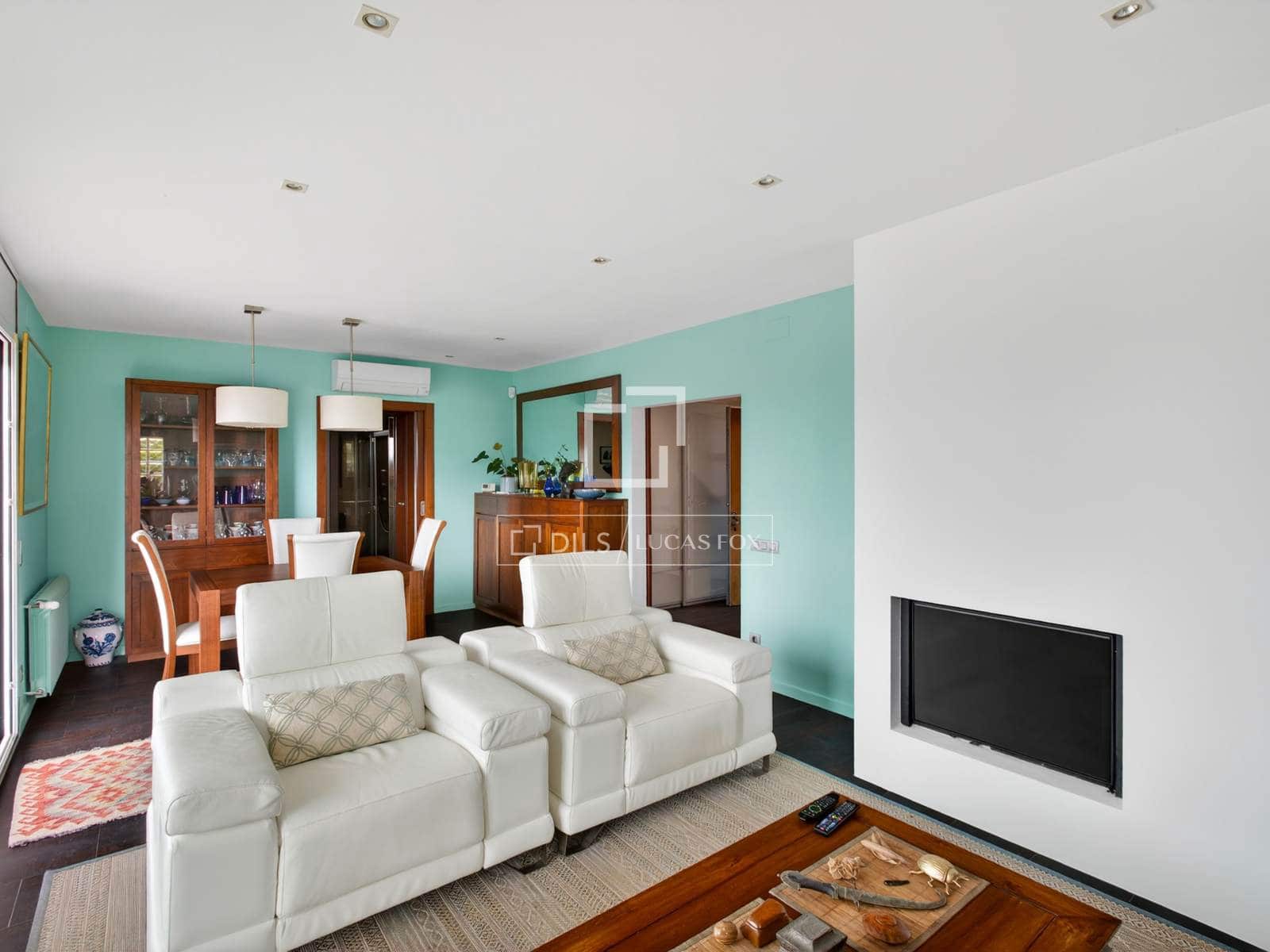 3 soveværelse Villa til salg i Vallromanes med swimmingpool garage - € 722.000 (Ref: 9892718)