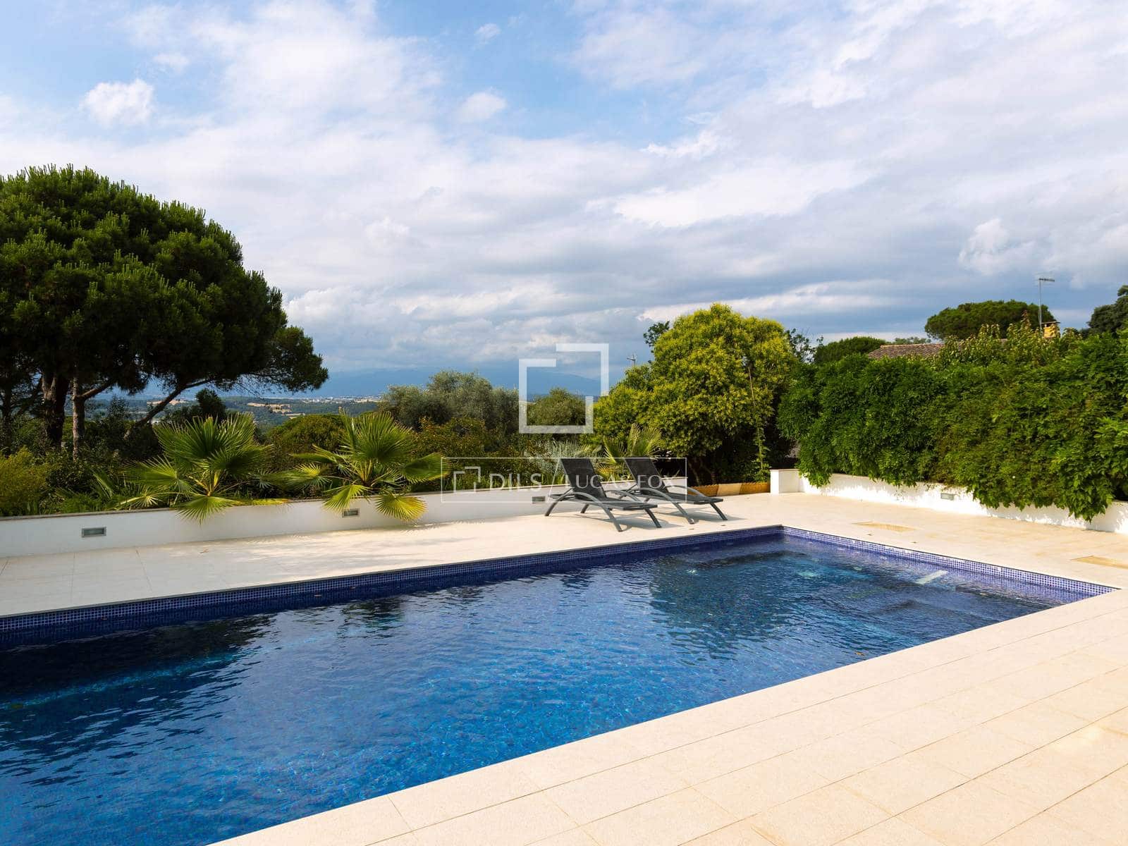 3 soveværelse Villa til salg i Vallromanes med swimmingpool garage - € 722.000 (Ref: 9892718)