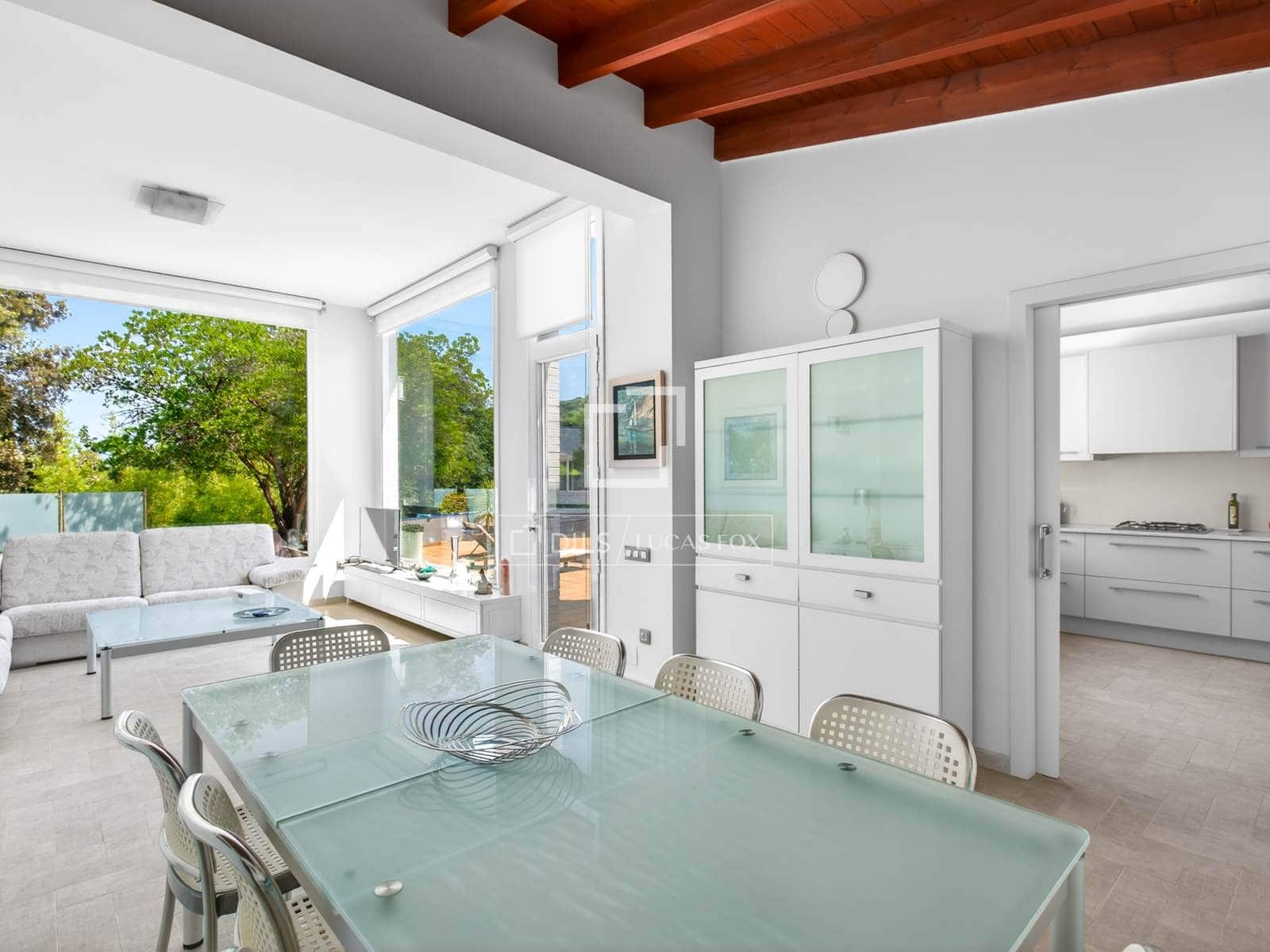 5 Zimmer Villa zu verkaufen in Argentona mit Pool Garage - 950.000 € (Ref: 9892719)