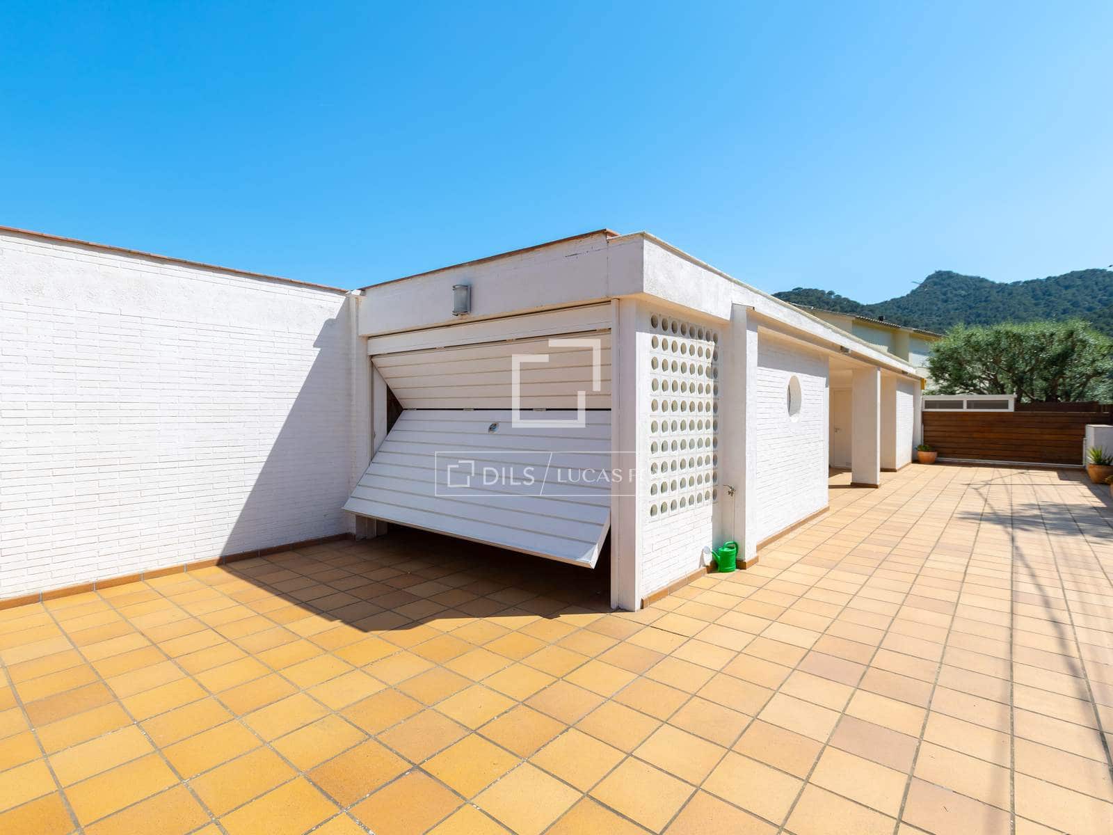 5 Zimmer Villa zu verkaufen in Argentona mit Pool Garage - 950.000 € (Ref: 9892719)