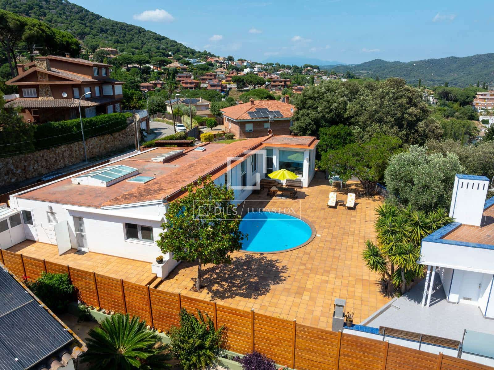 5 Zimmer Villa zu verkaufen in Argentona mit Pool Garage - 950.000 € (Ref: 9892719)