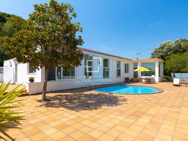 5 Zimmer Villa zu verkaufen in Argentona mit Pool Garage - 950.000 € (Ref: 9892719)