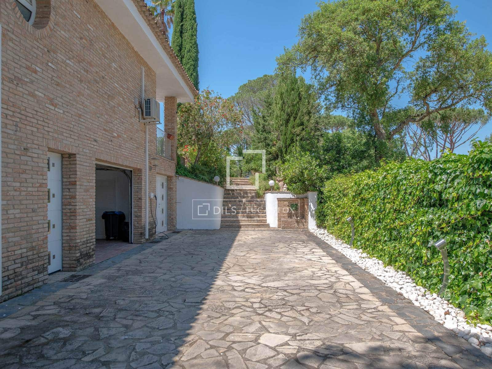 5 makuuhuone Huvila myytävänä paikassa Santa Cristina d'Aro mukana uima-altaan 
autotalli - 1 230 000 € (Ref: 9892720)