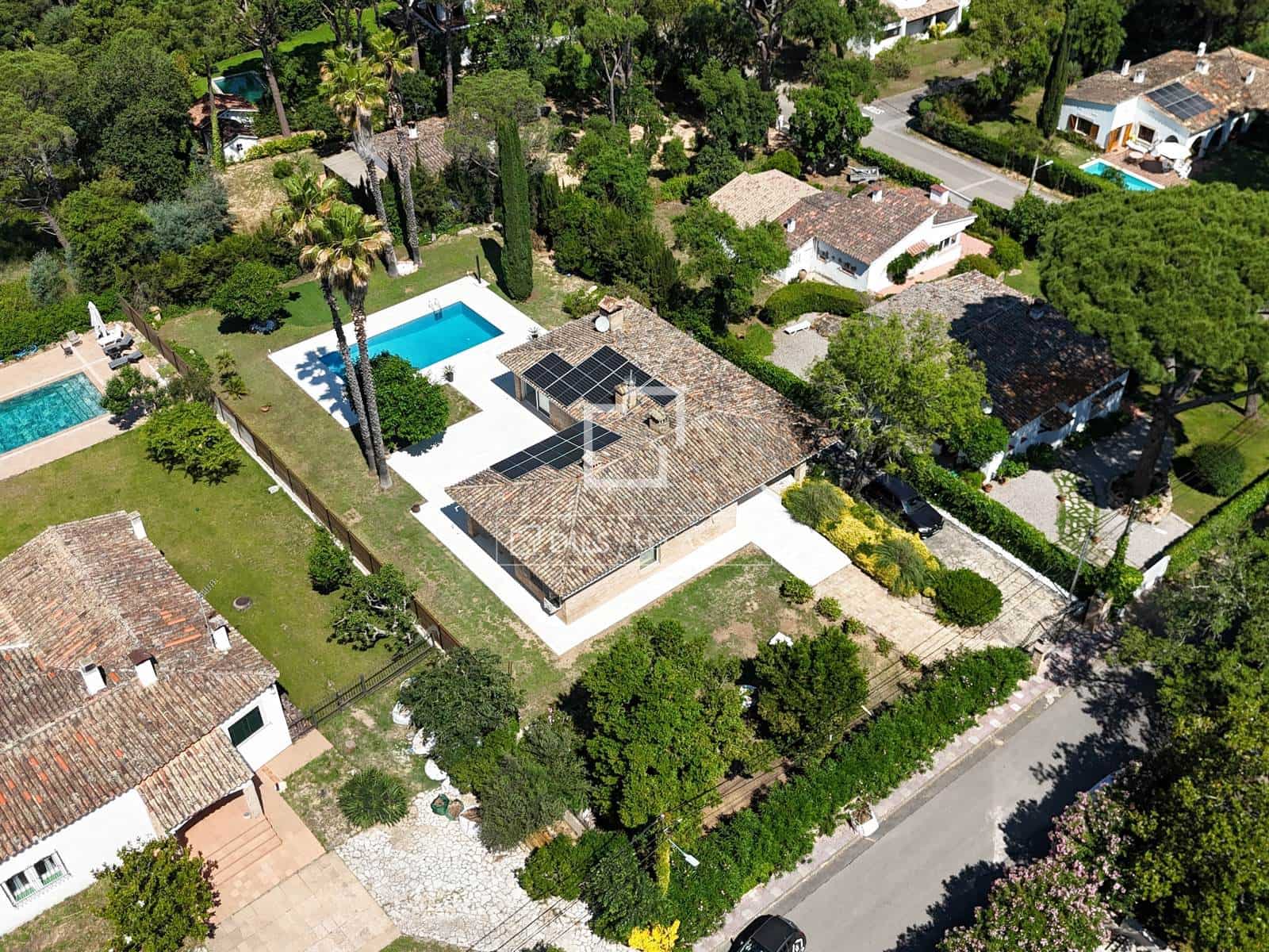 5 makuuhuone Huvila myytävänä paikassa Santa Cristina d'Aro mukana uima-altaan 
autotalli - 1 230 000 € (Ref: 9892720)